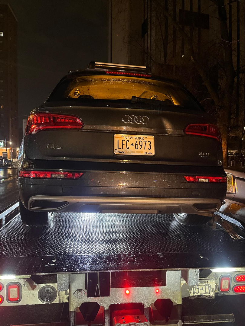 Long-Distance Vehicle Towing Services