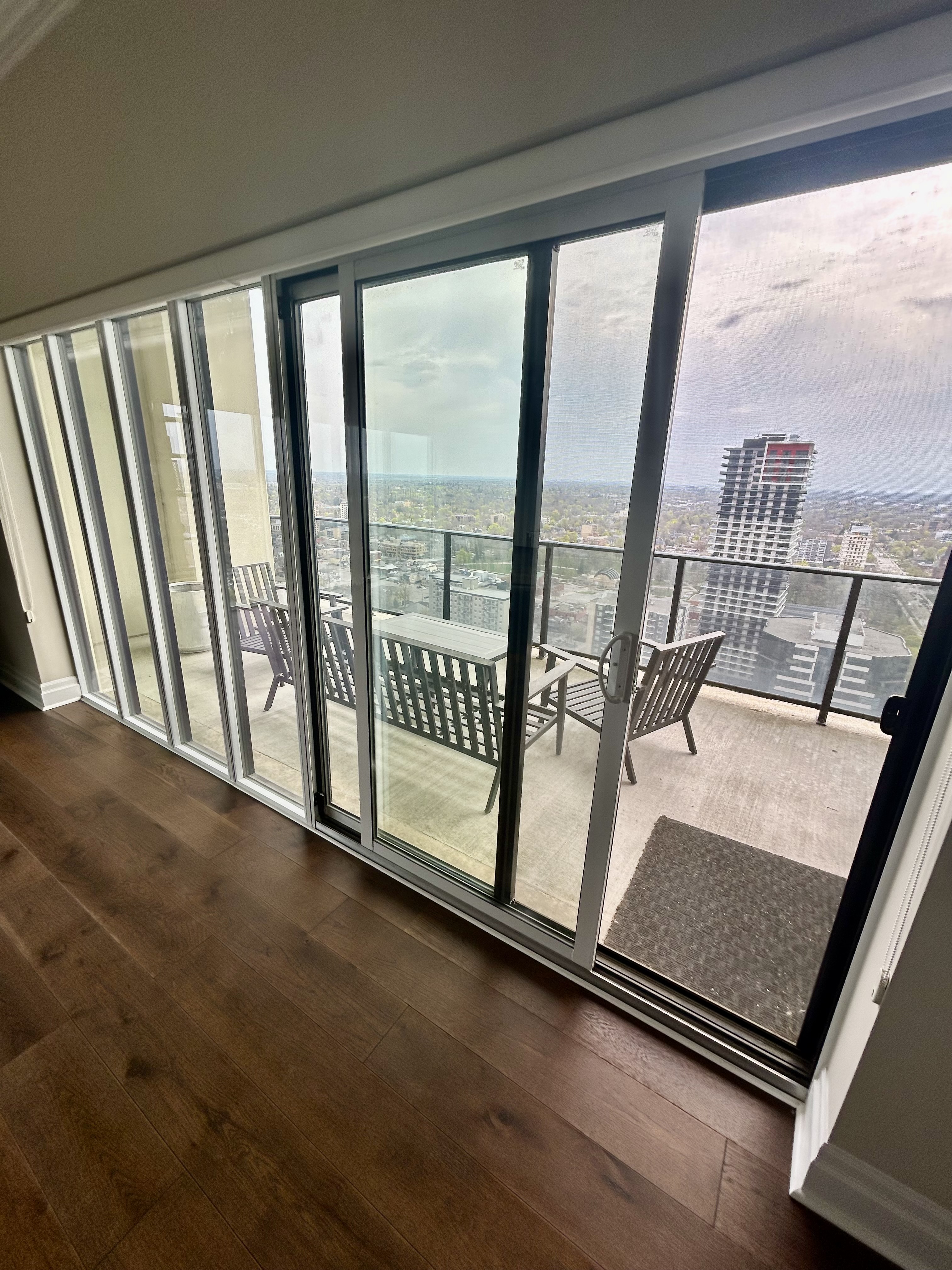 V & E Window Cleaning project photo