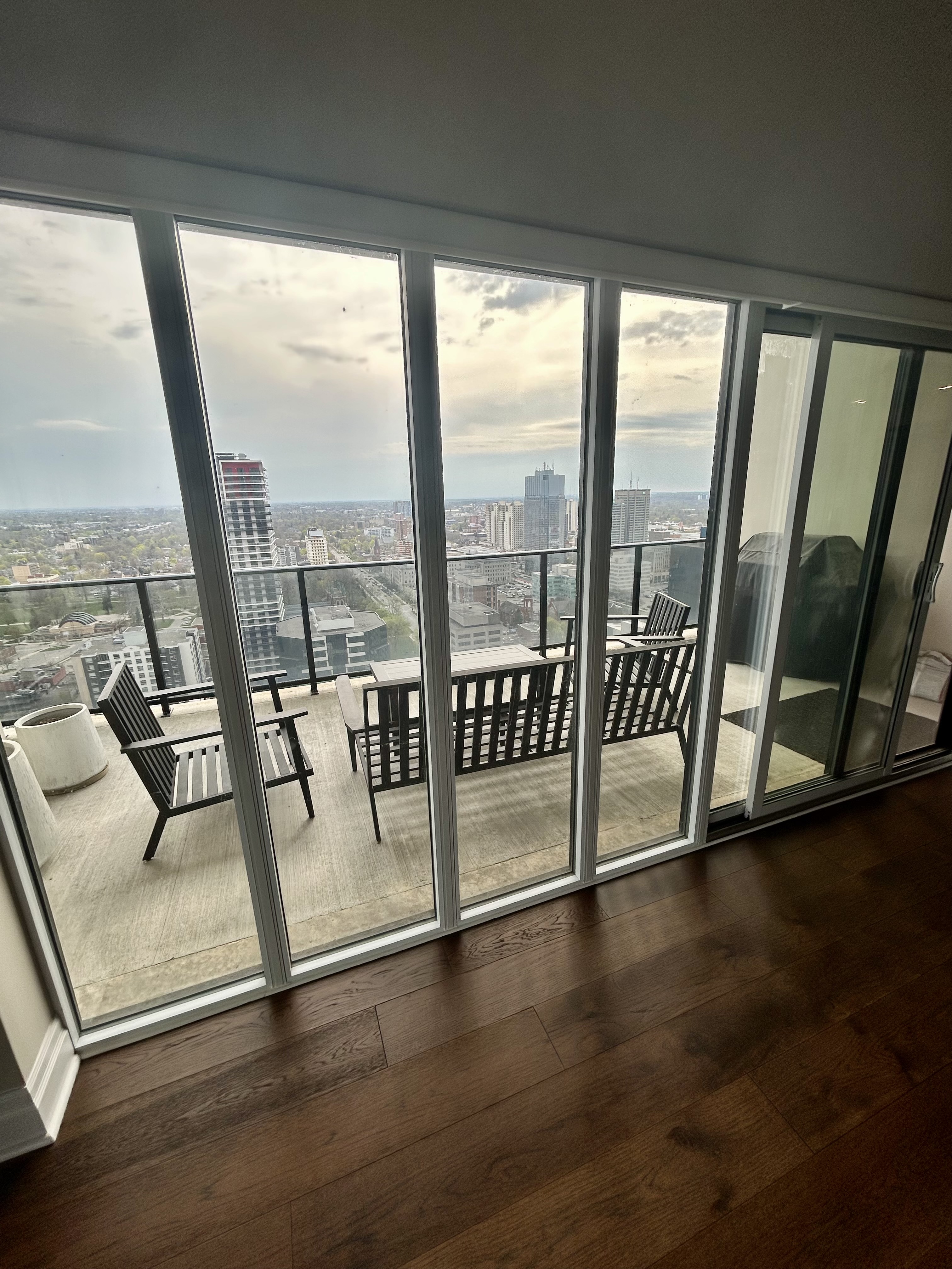 V & E Window Cleaning project photo