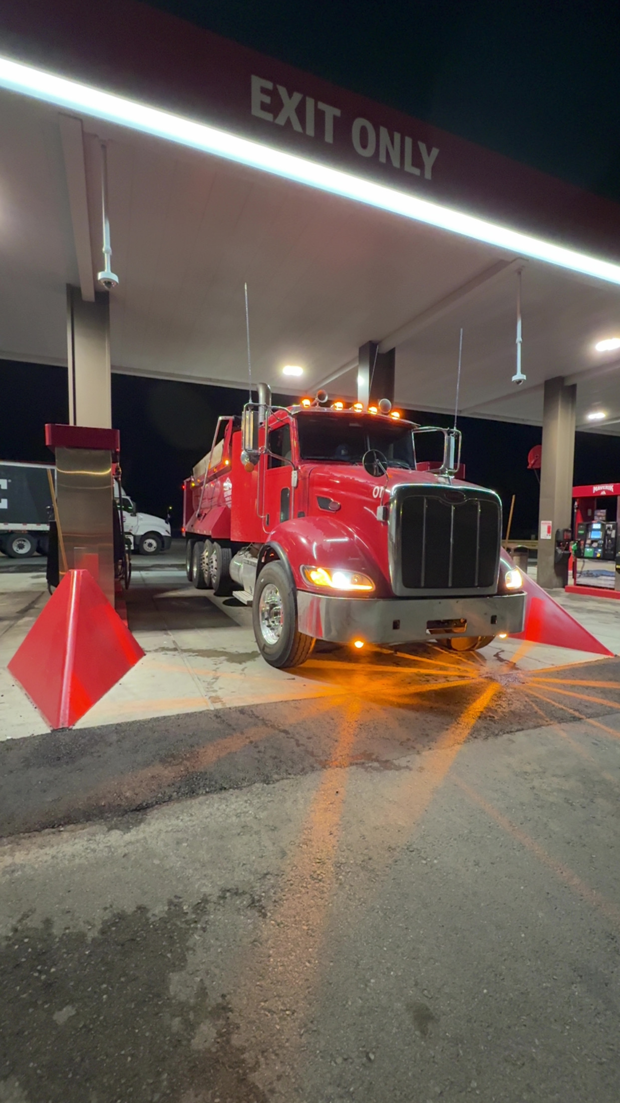 Laca Pursuit Trucking photo 3