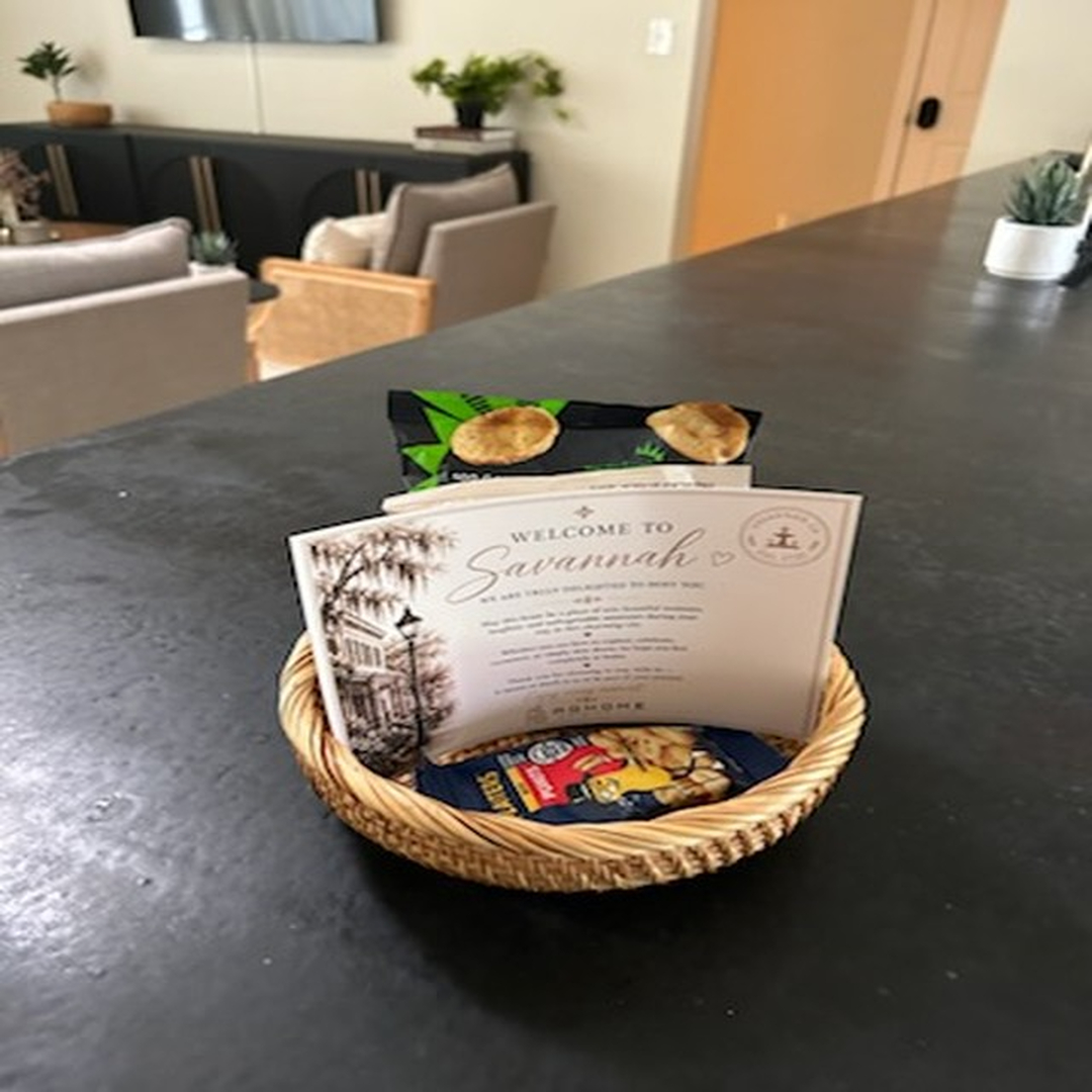 Airbnb / Short-Term Rental Cleaning photo