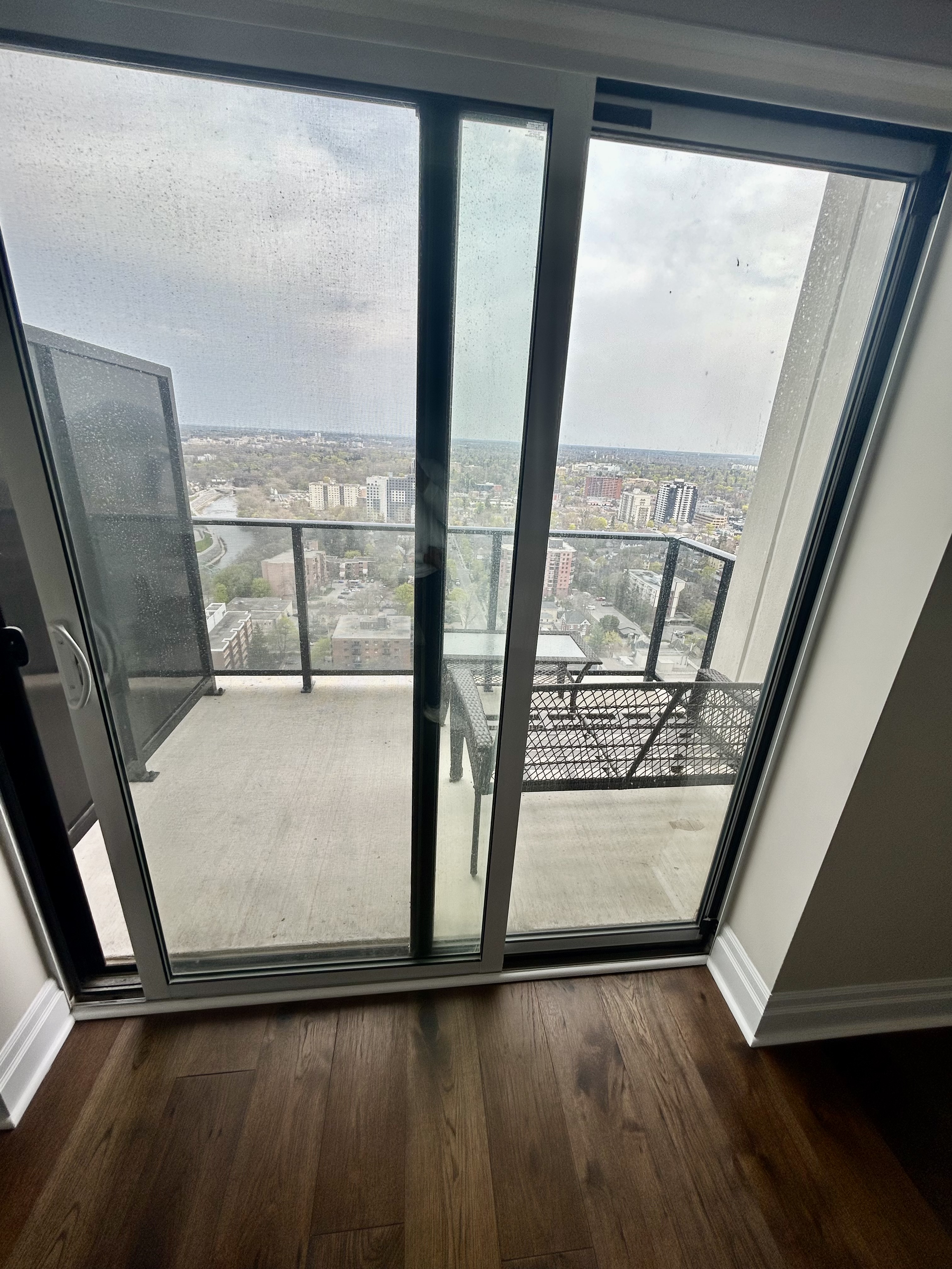 Complete Interior and Exterior Window Cleaning photo 2