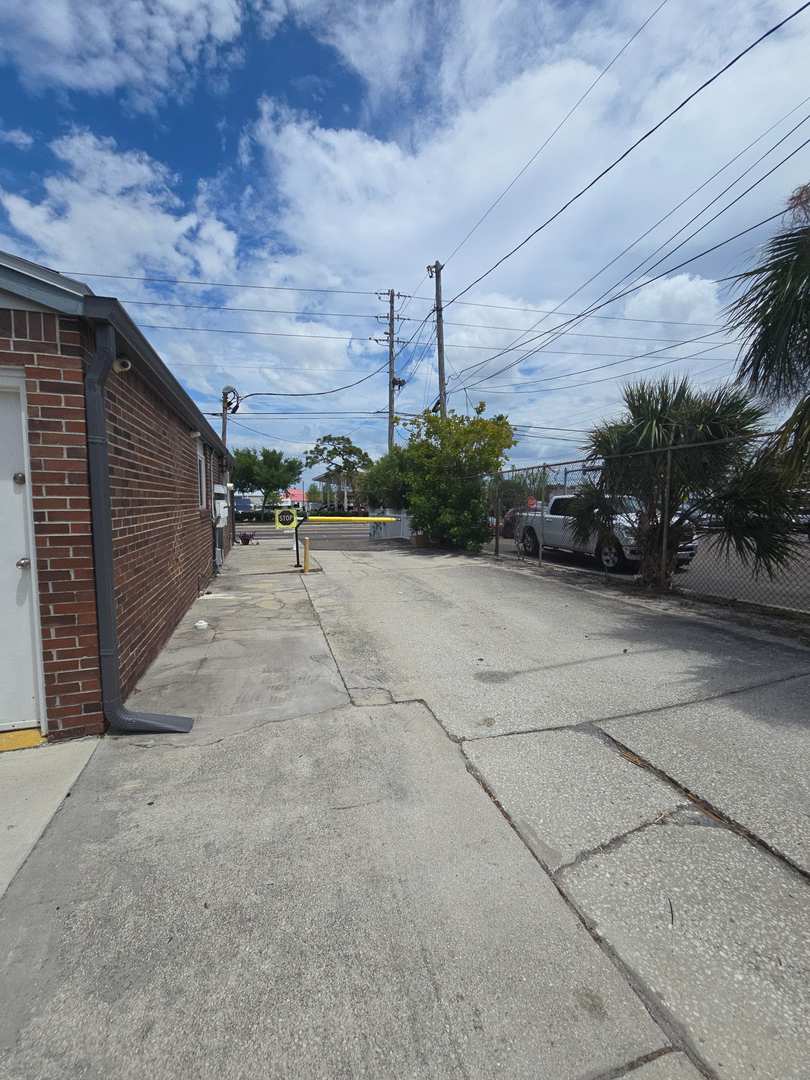 Image 12